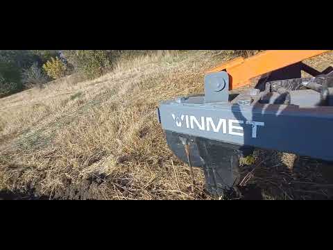 Плуг VINMET 2×25 в роботі